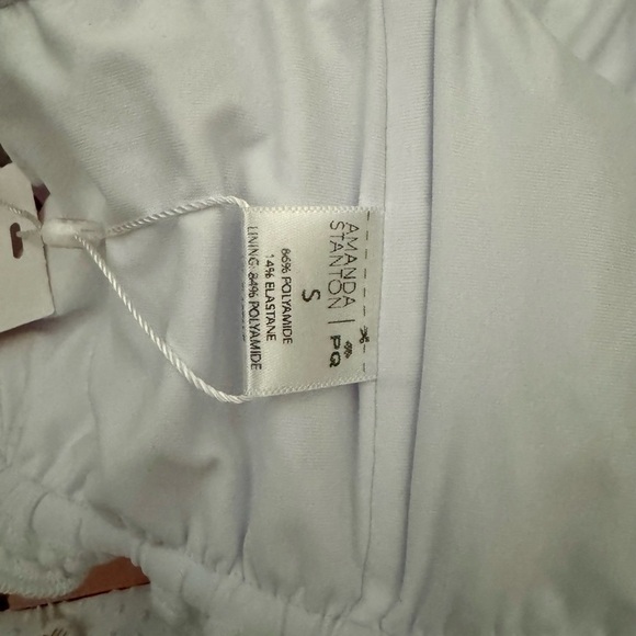 PQ Swim Sail Sexy Bandeau Bikini Top in White Size Small NWT MSRP $84 - Picture 3 of 8